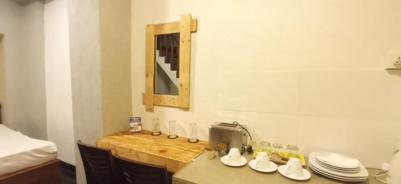 Yak City Apartments كاندي المظهر الخارجي الصورة