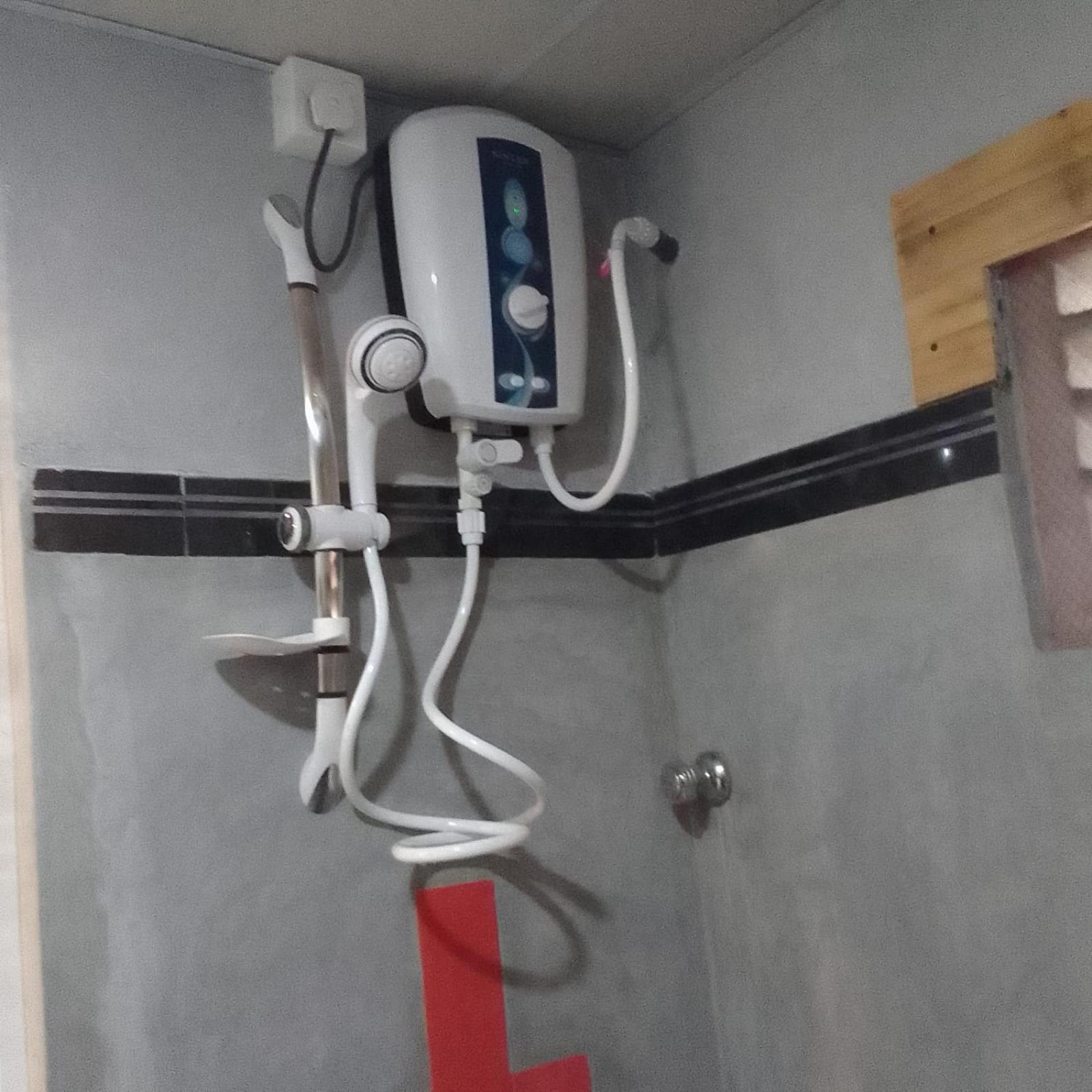 Yak City Apartments كاندي المظهر الخارجي الصورة