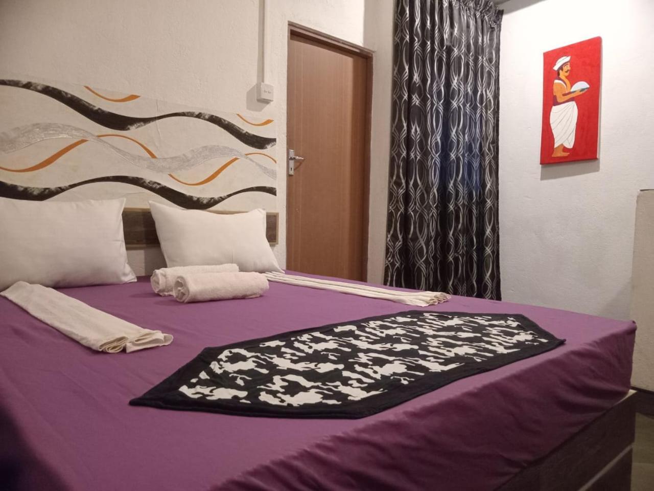 Yak City Apartments كاندي المظهر الخارجي الصورة